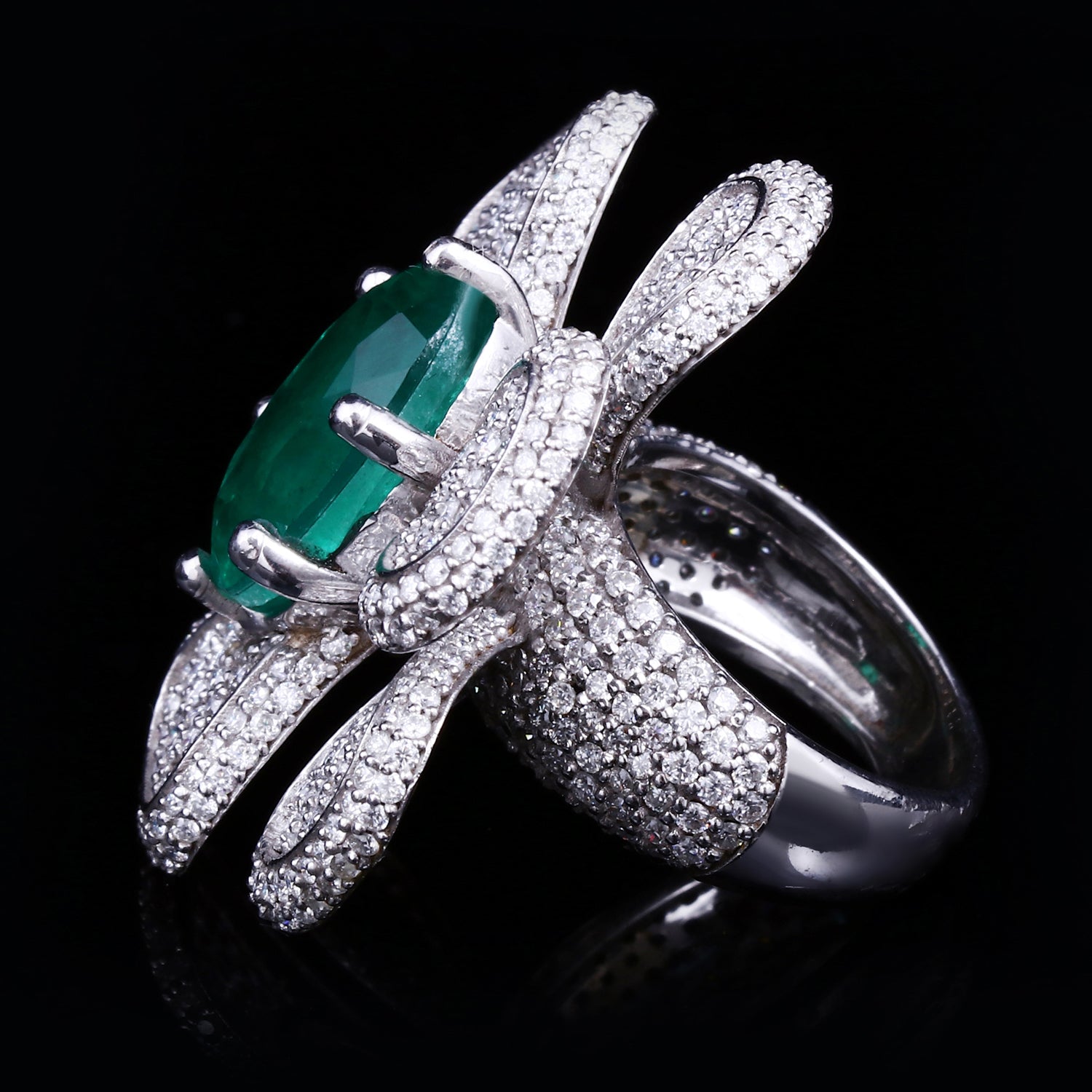 Emerald Flower Ring