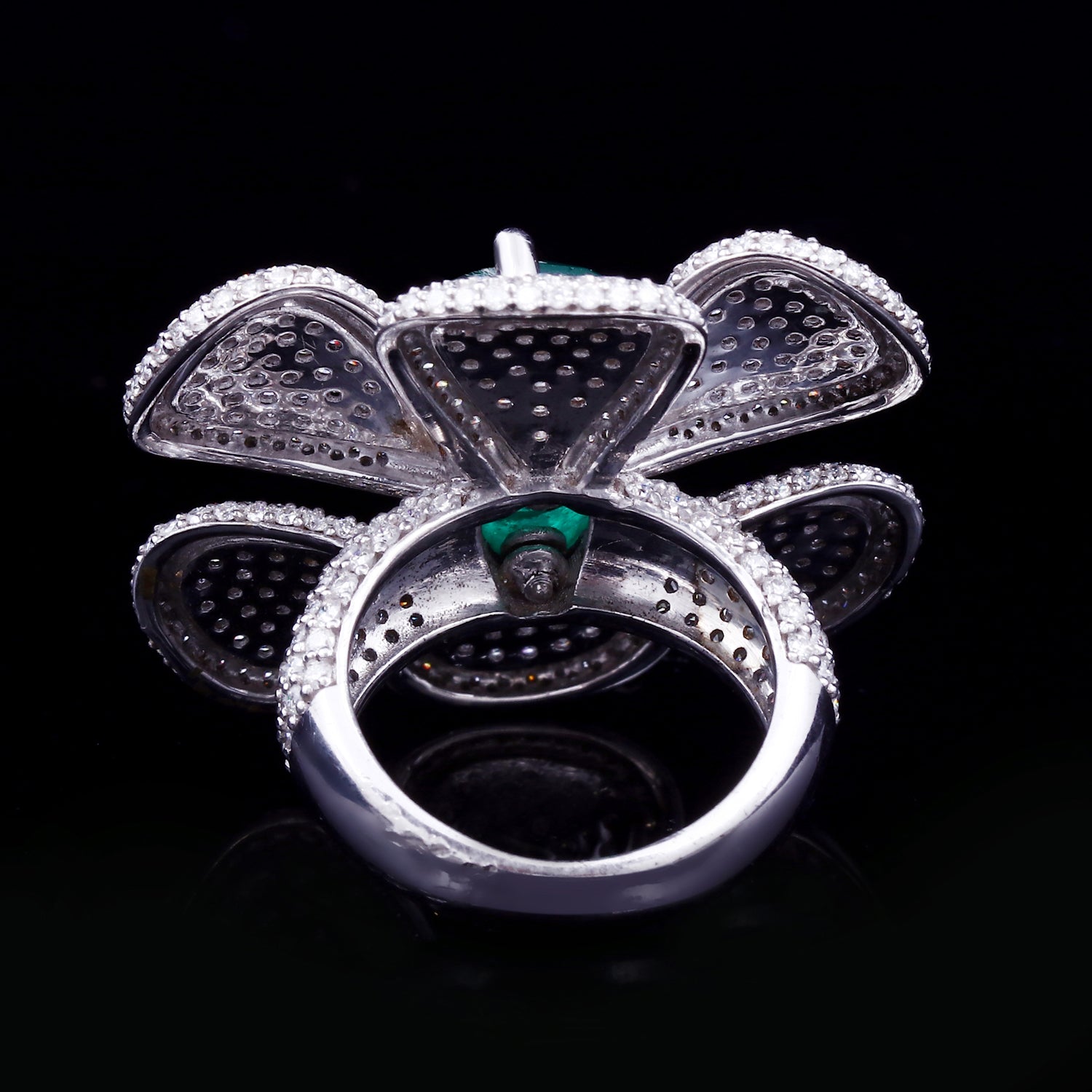 Emerald Flower Ring