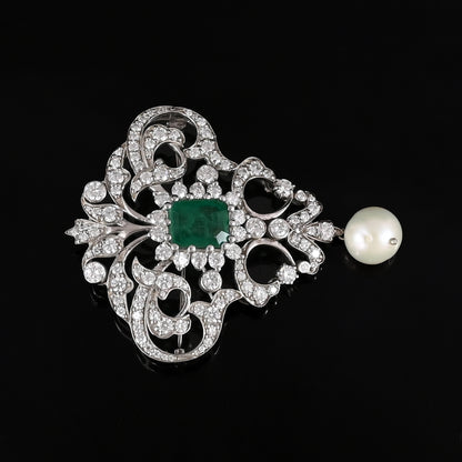 The Emerald Heirloom Brooch