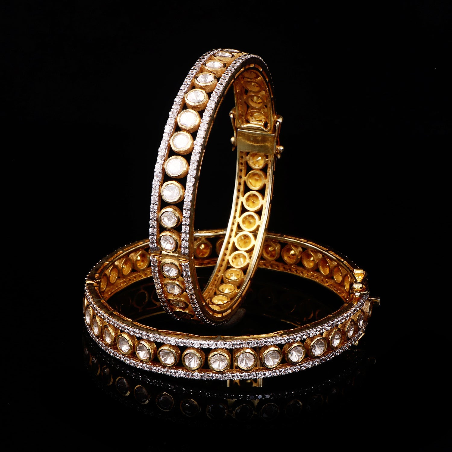 Halo Line Bangle