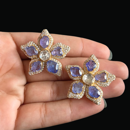 Gulabi Noor